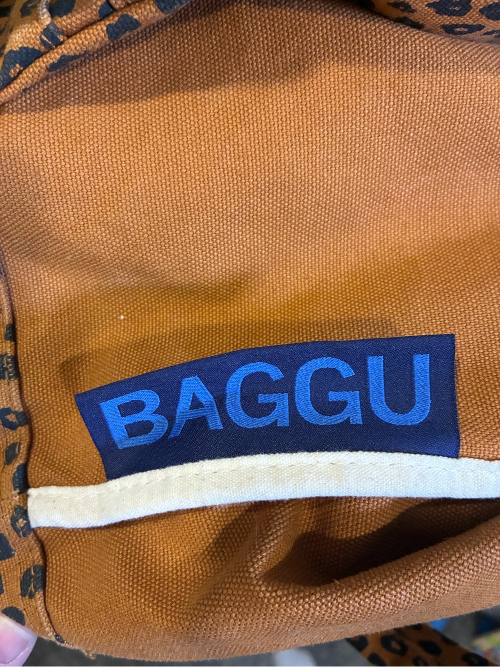 BAGGU Leopard Print Tote in Brown and Black - Picture 2 of 2